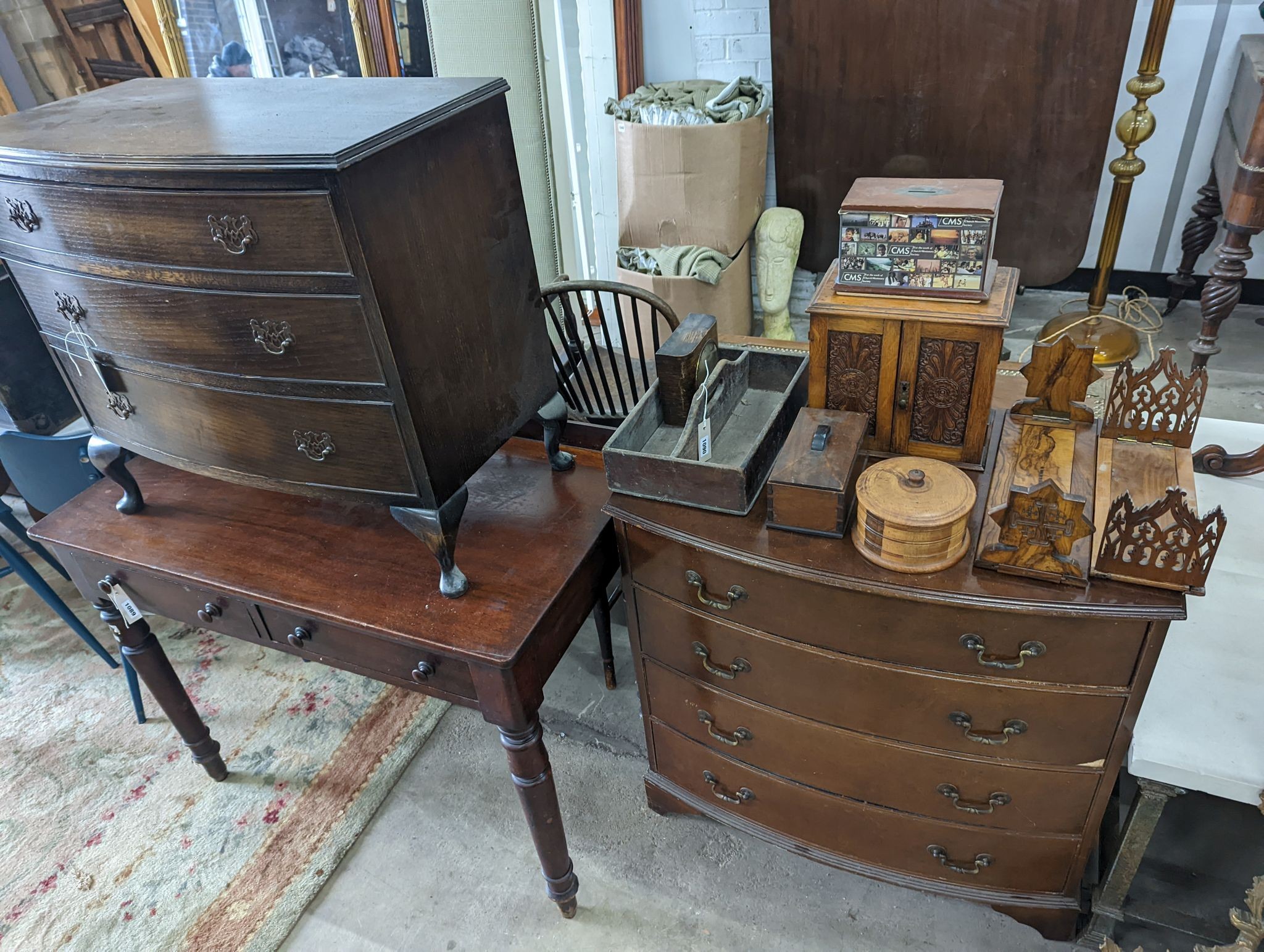 Two mahogany bow front chests, larger width 80cm, depth 48cm, height 80cm